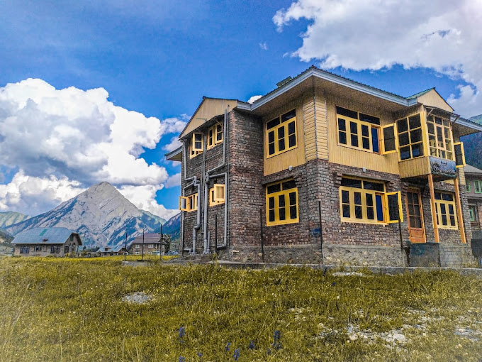 PINE TREE RESORT GUREZ