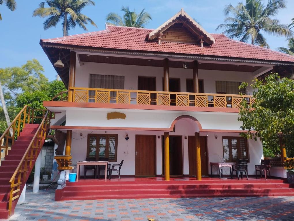MARARI ANNA BEACH HOMESTAY