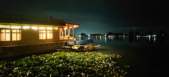 NAGIN LAKE HOUSE BOAT