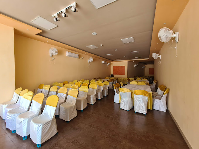 CRYSTAL BANQUET HALL