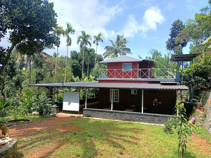 BLACKHOLE FARMS AND RETREATS