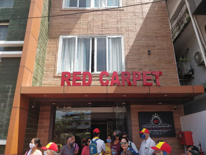 HOTEL RED CARPET