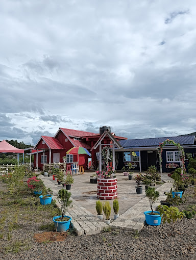 FAITH FARMHOUSE HOMESTAY AND CAFE