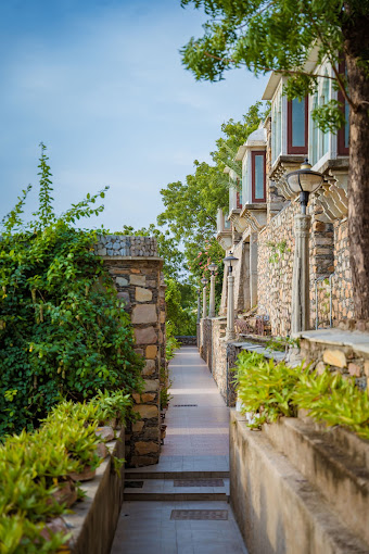 YAAN WELLNESS RETREAT