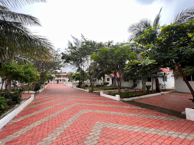 Srishty Garden Resort