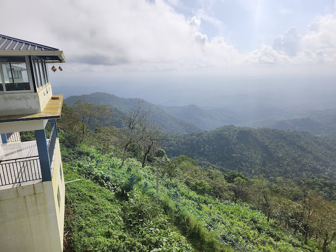 Cool Oxin Nayadampoy