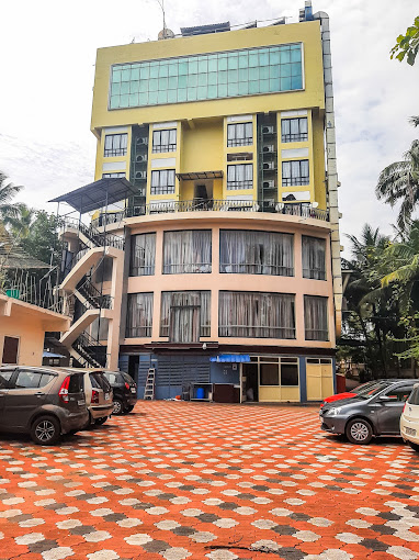 HOTEL REGANT LAKE PALACE