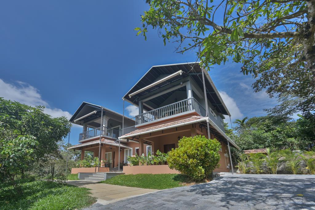 CLOUDS VIEW NATURE RESORT