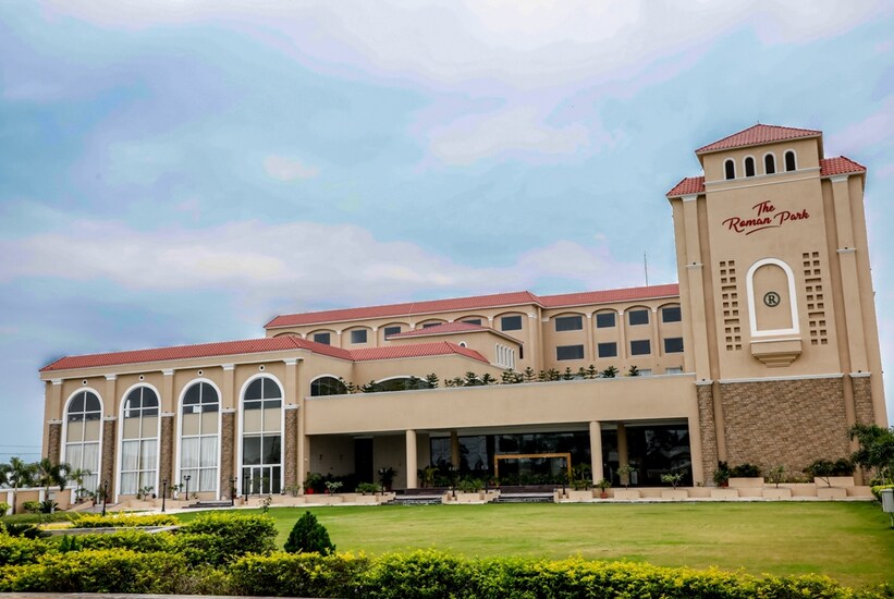 THE ROMAN PARK - BEST WEDDING DESTINATION HOTEL