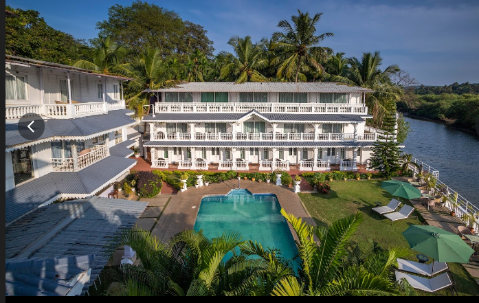 STONE WOOD RIVERFRONT RESORT