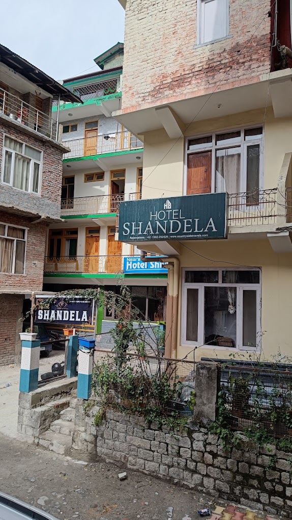 SHHANDELLA NEAR MALL ROAD