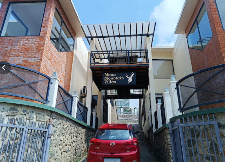 MOON MOUNTAIN VILLAS