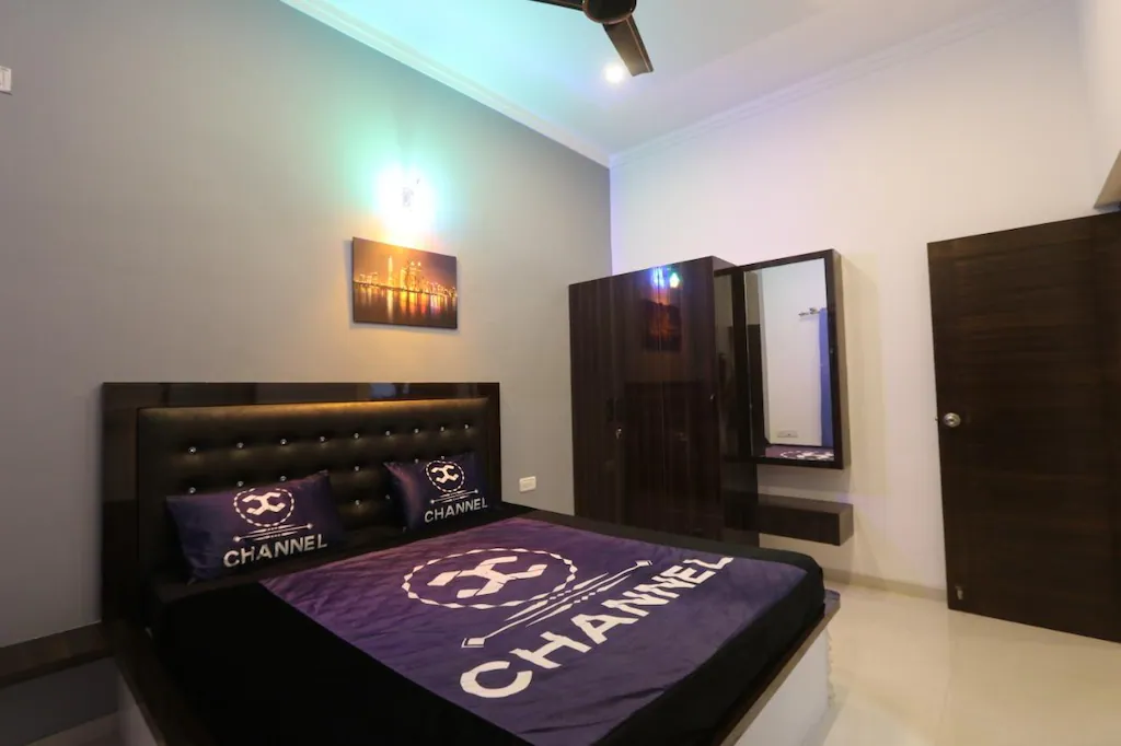 MYSTIC MANSION POWERED BY GALARIEN