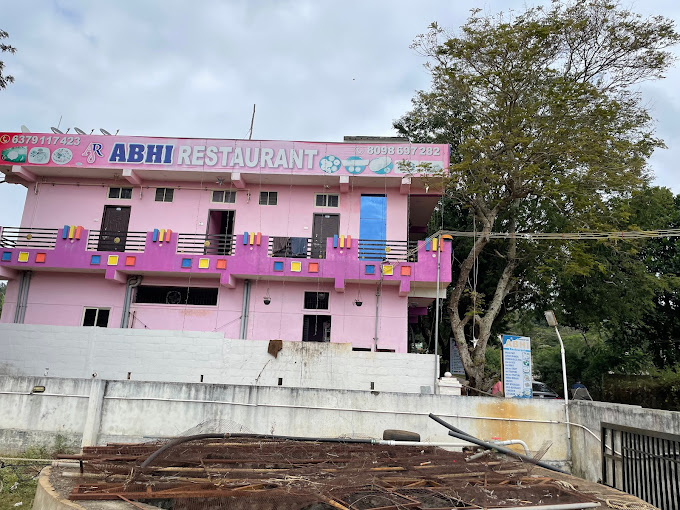 ABHI ROOMS AND RESTAURANT