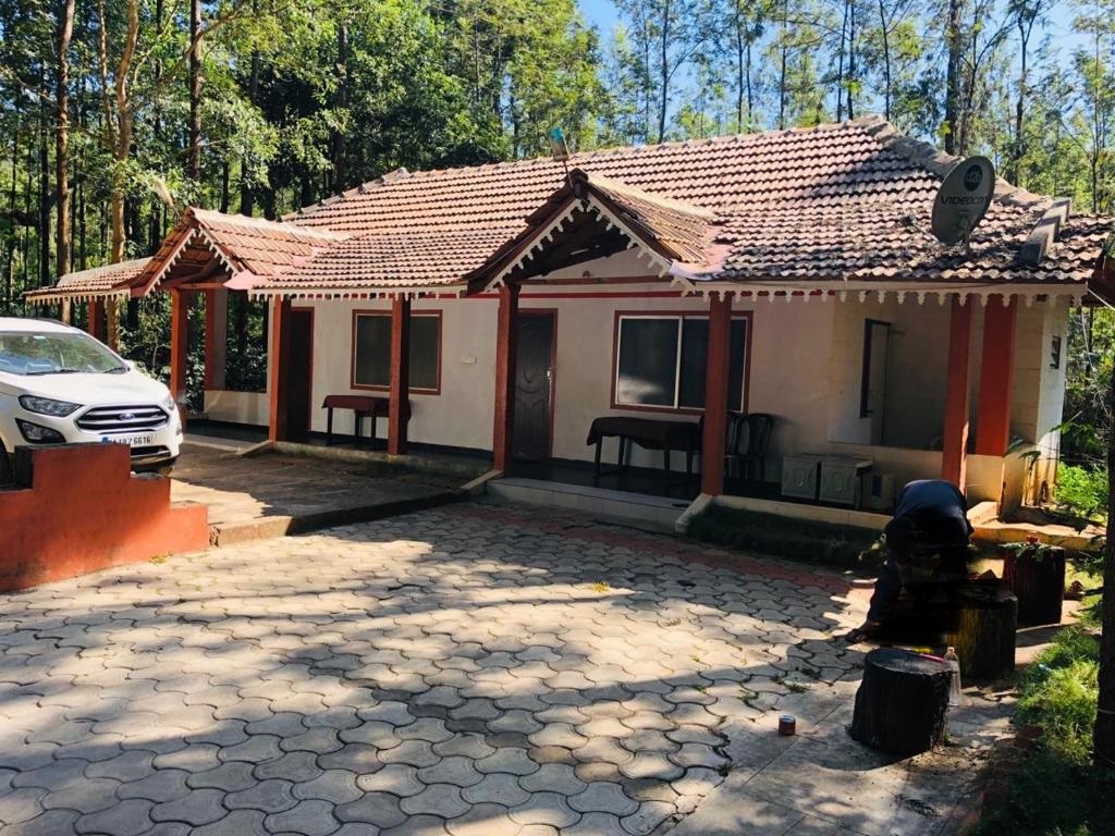SILVER SHADOW HOMESTAY