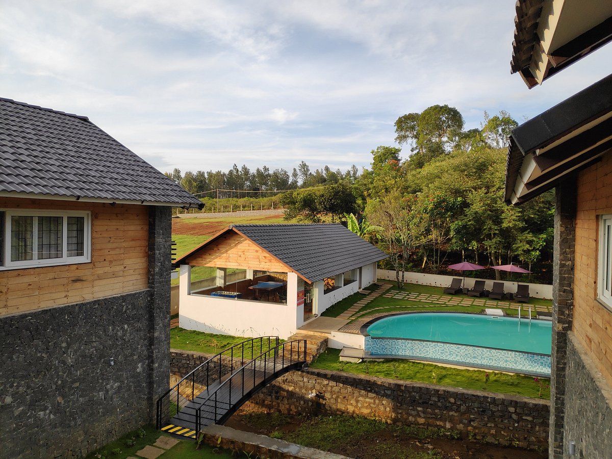 YELLOW LAKE RESORT 1