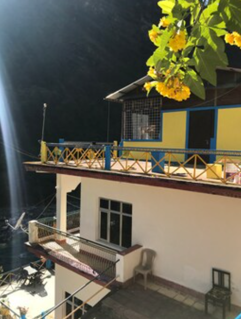 PAHADIBUCKS HOSTEL UTTARAKASHI