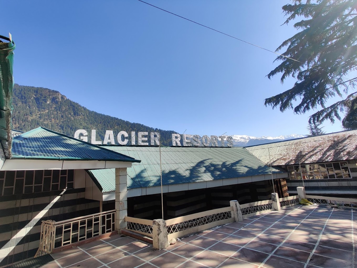 GLACIER RESORT