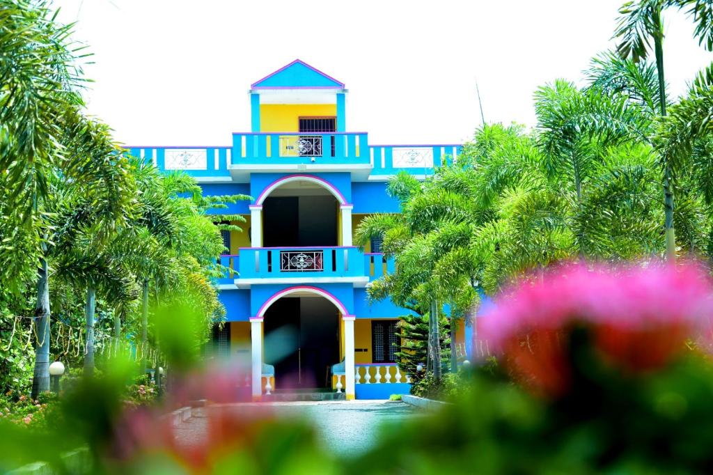 PARADISE FOREST RESORT