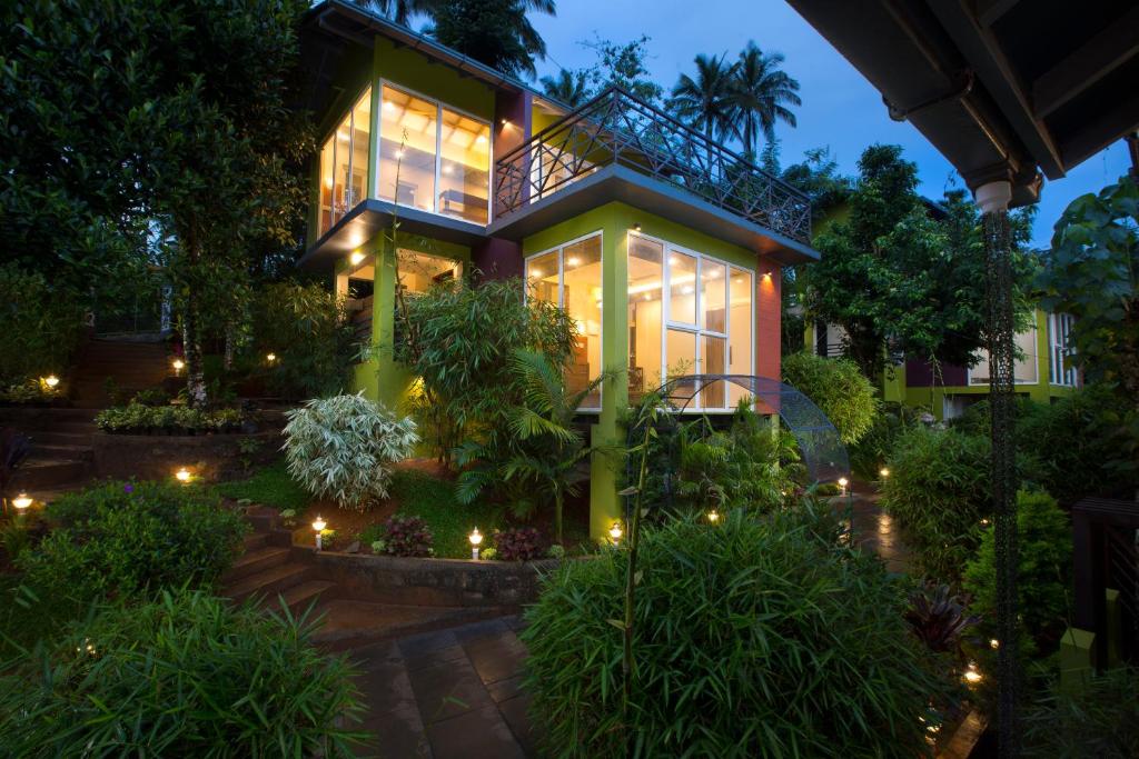 AMREZY RESORT AND SPA BY STRIDE