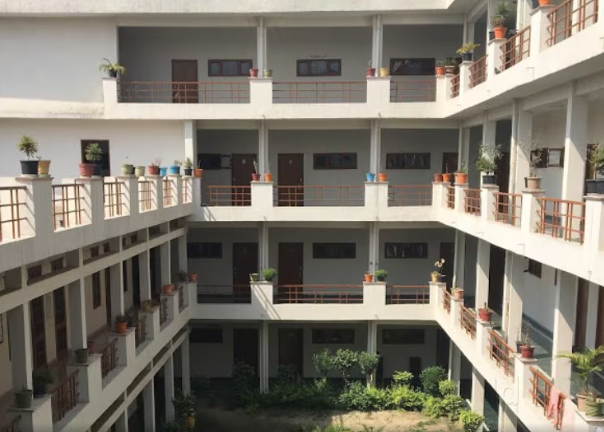 SHRI GURU TEG BAHADUR NIWAS