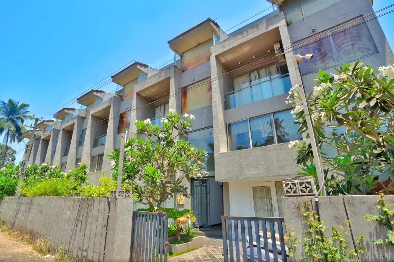 AUGUST VILLA SALIGAO