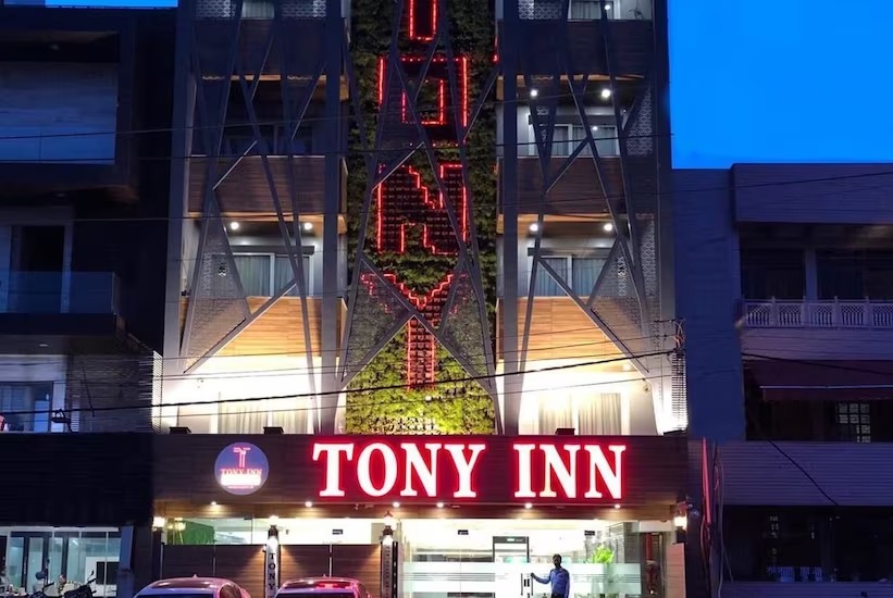 TONY INN