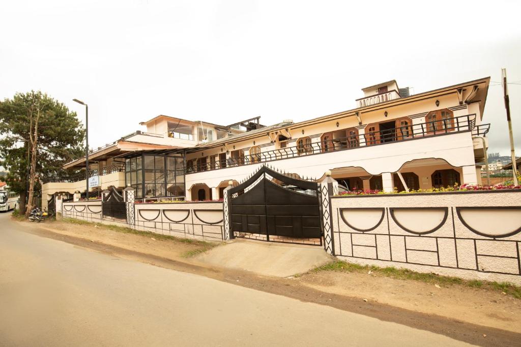 LAZO SILVER LAKE RESORT