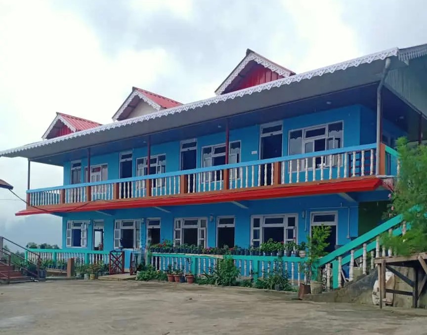 RISHOP MOUNTAIN HOMESTAY