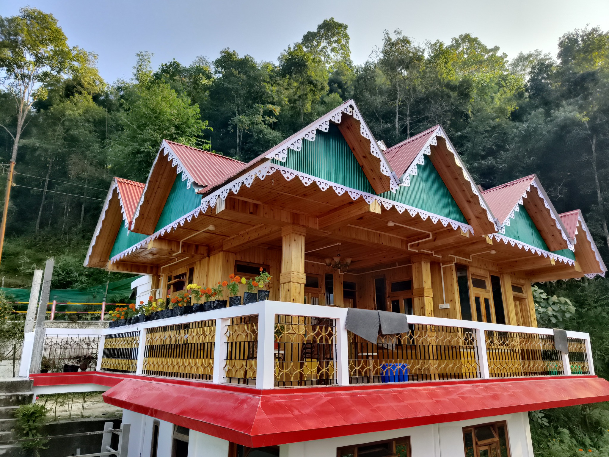 GLORIOUS HOLIDAY HOME