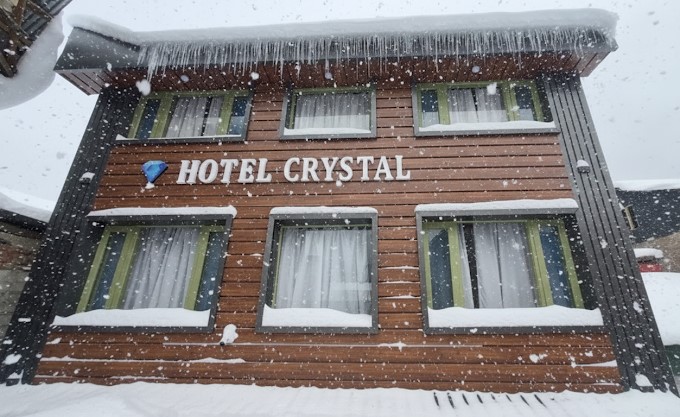 HOTEL CRYSTAL
